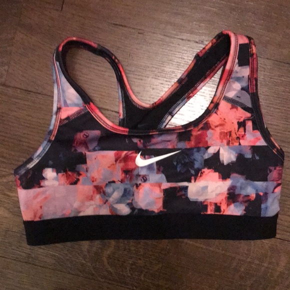 Nike Pro Girl Sports Bra and Leggings Matching Set - Picture 2 of 5